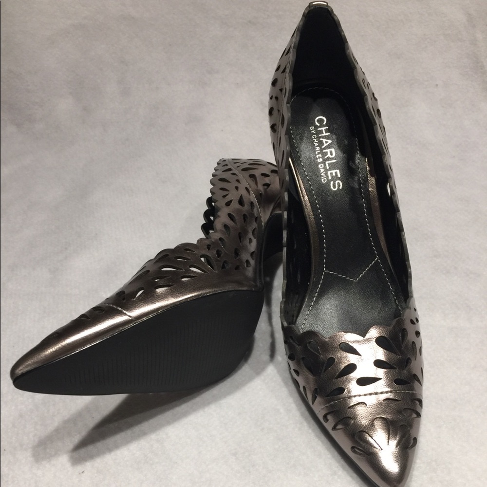 Charles by Charles David cutout pumps